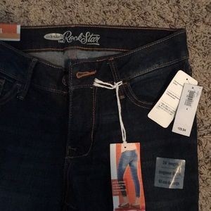 Skinny jeans size 4 NWT!